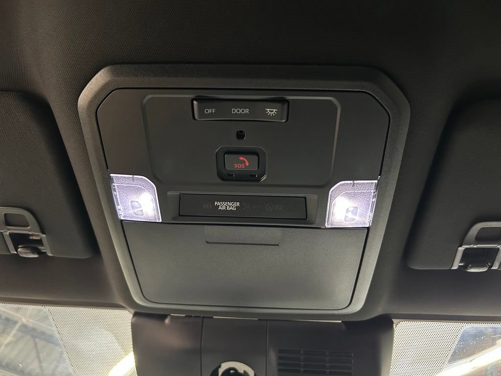 Used 2024 Toyota Tacoma SR5 AWD/4WD image 23