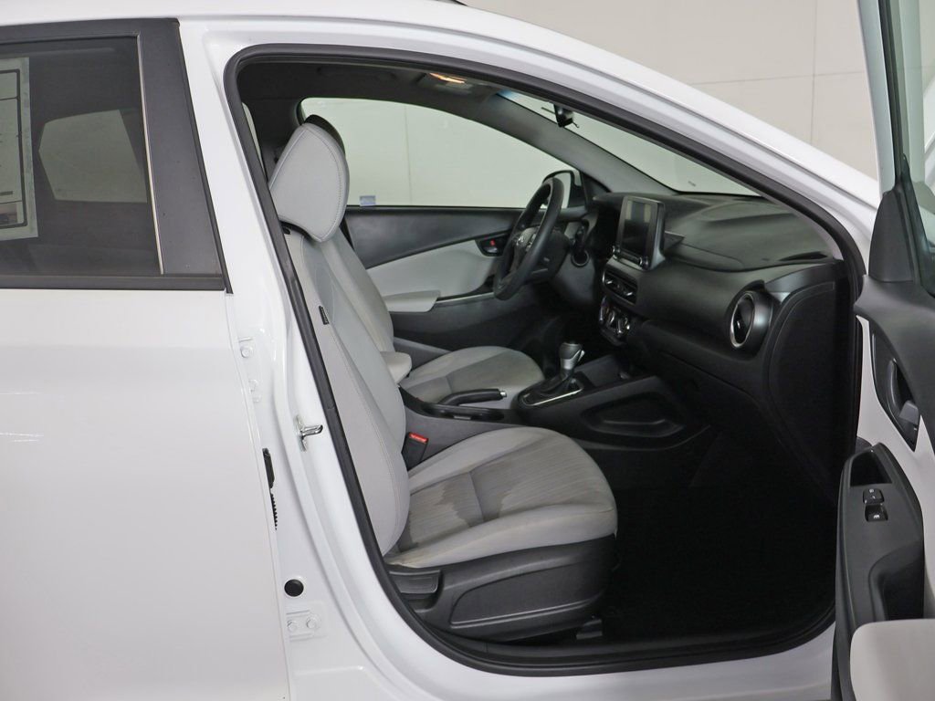 Used 2023 Hyundai Kona SEL image 28