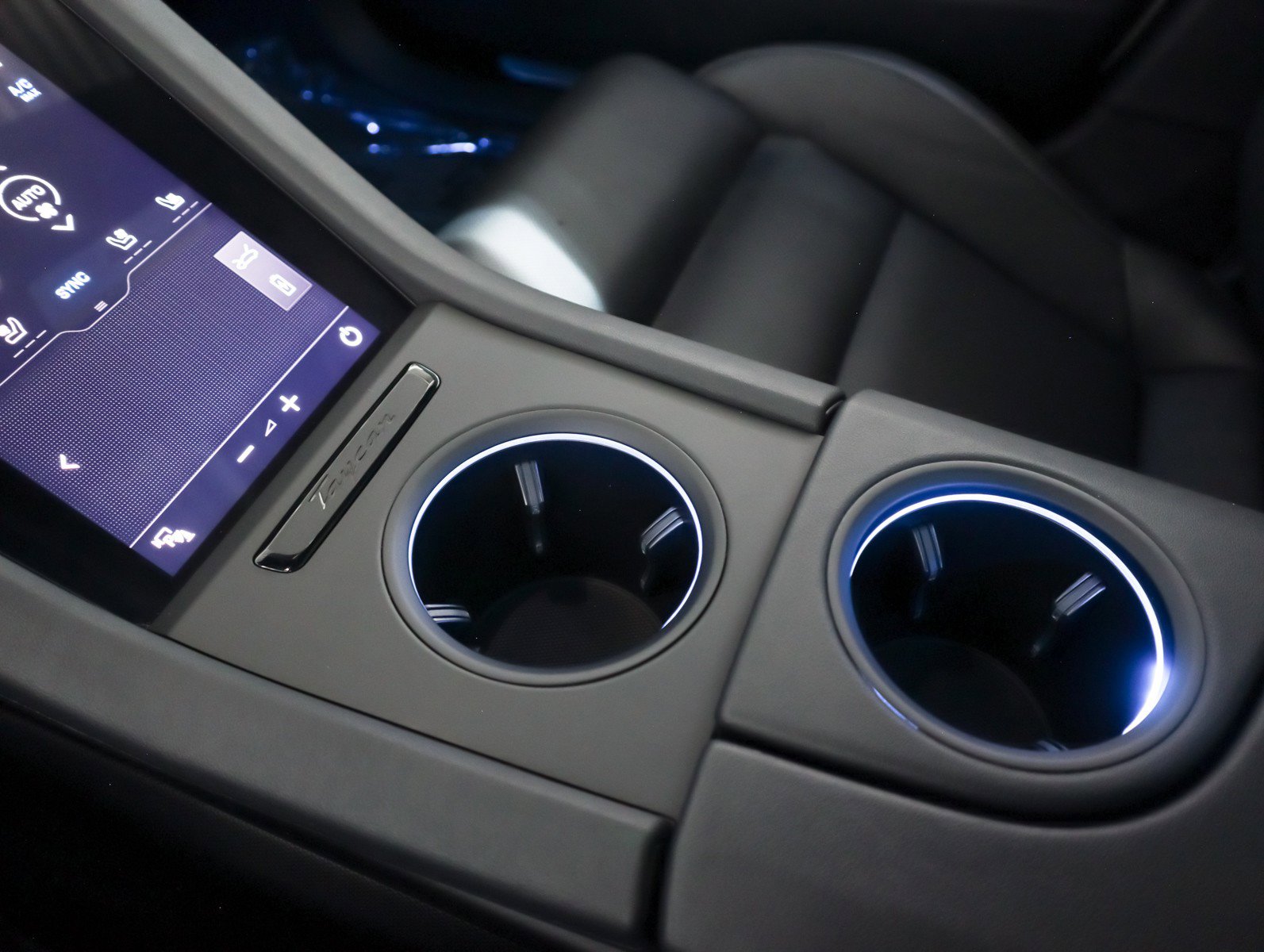 Used 2024 Porsche Taycan 4S image 18