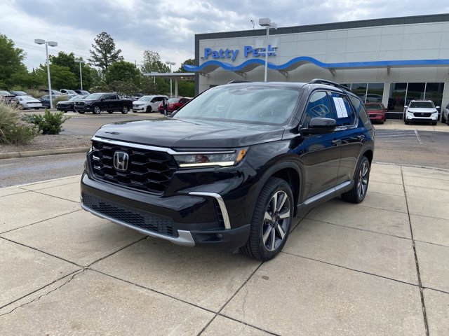Used 2023 Honda Pilot Touring image 4