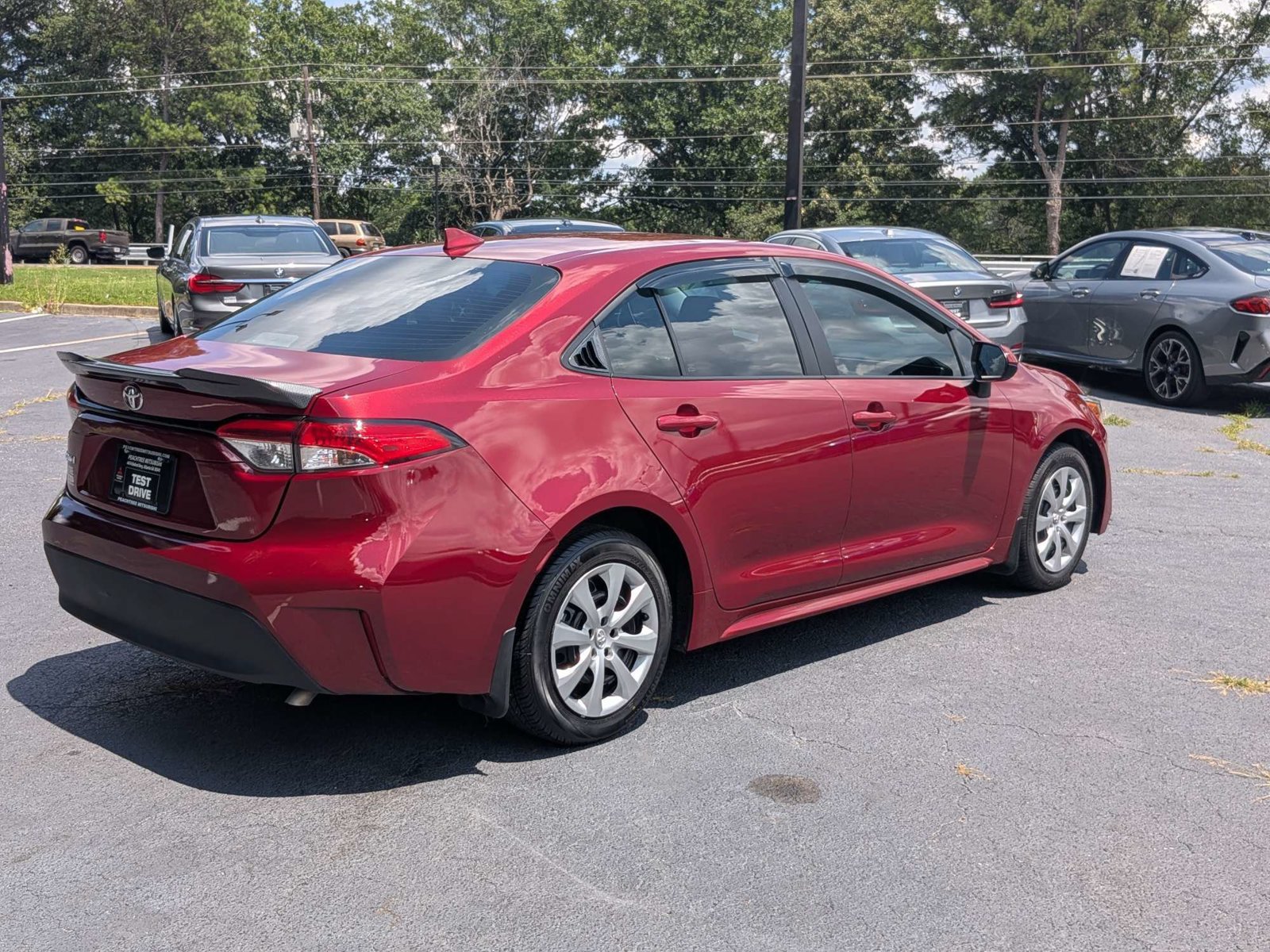 Used 2025 Toyota Corolla LE w/ Convenience Package FWD image 4
