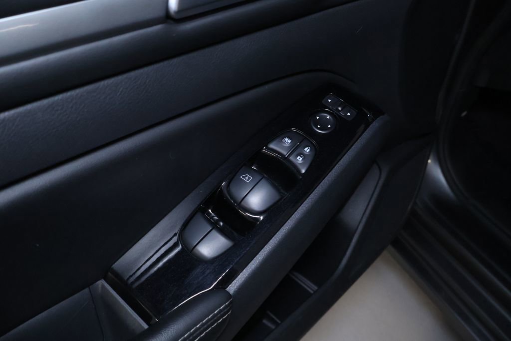 Used 2023 Nissan Altima 2.5 SV image 13