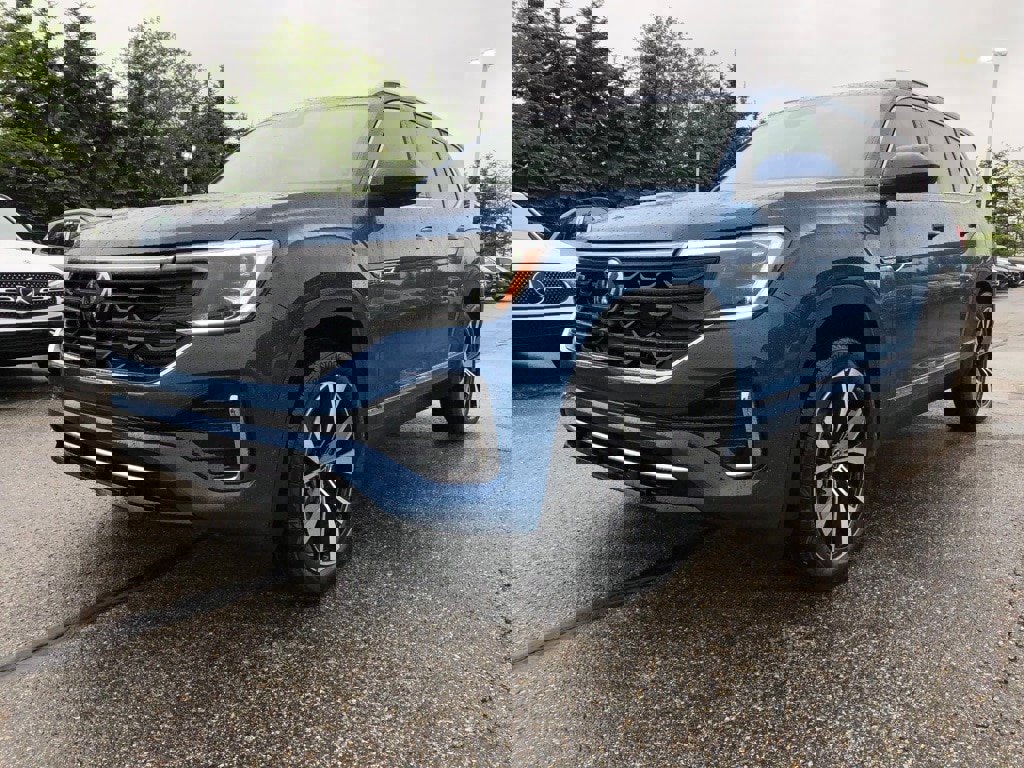 New 2025 Volkswagen Atlas SEL Premium R-Line image 3