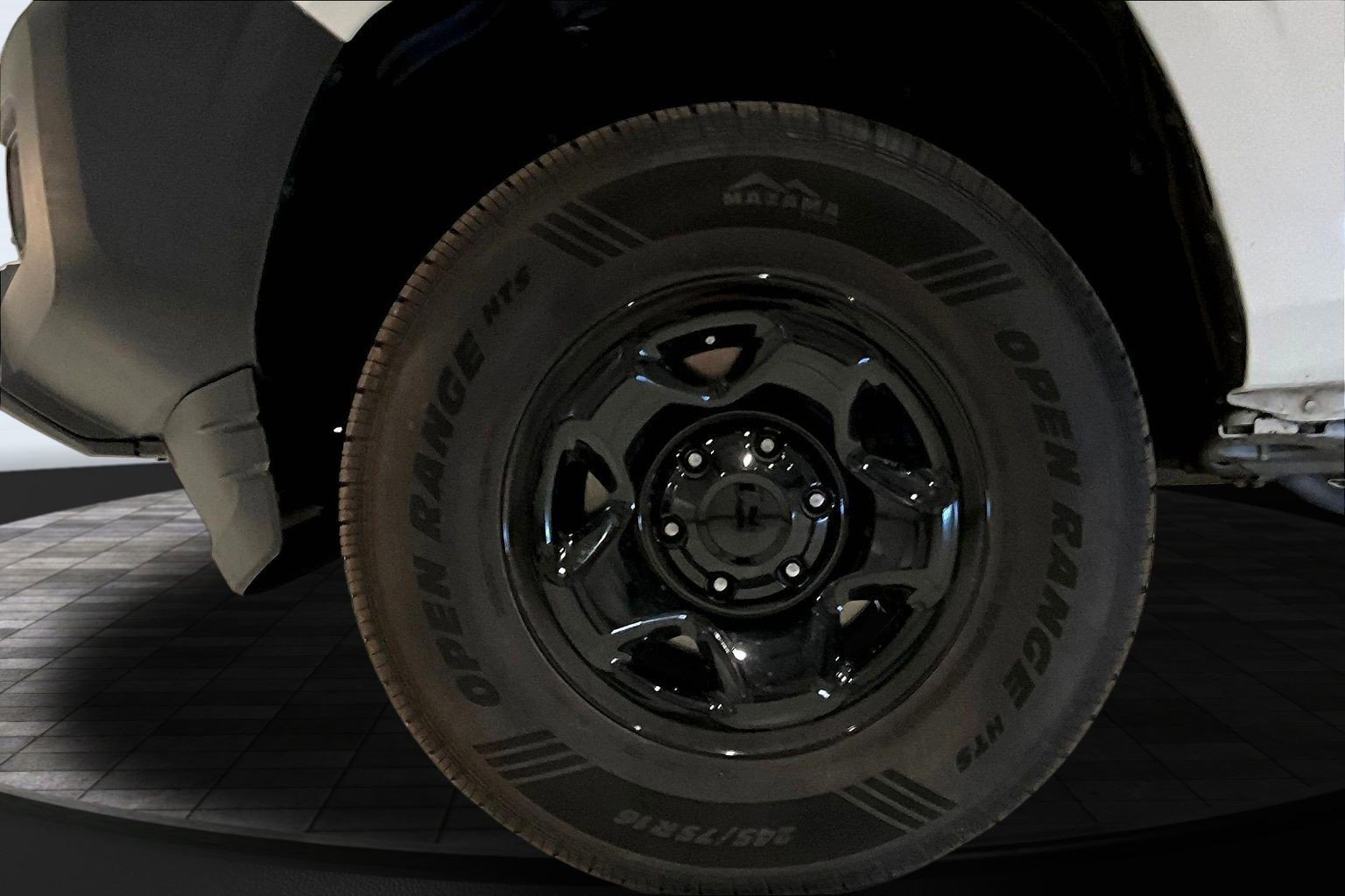Used 2021 Toyota Tacoma SR image 31