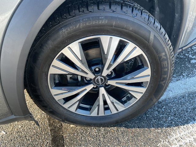 Used 2023 Nissan Rogue SV w/ SV Premium Package image 43
