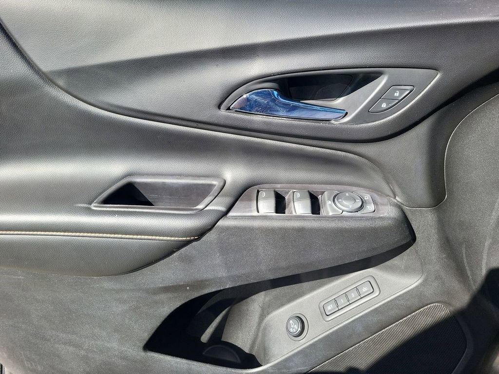 Used 2018 Chevrolet Equinox Premier AWD/4WD image 29