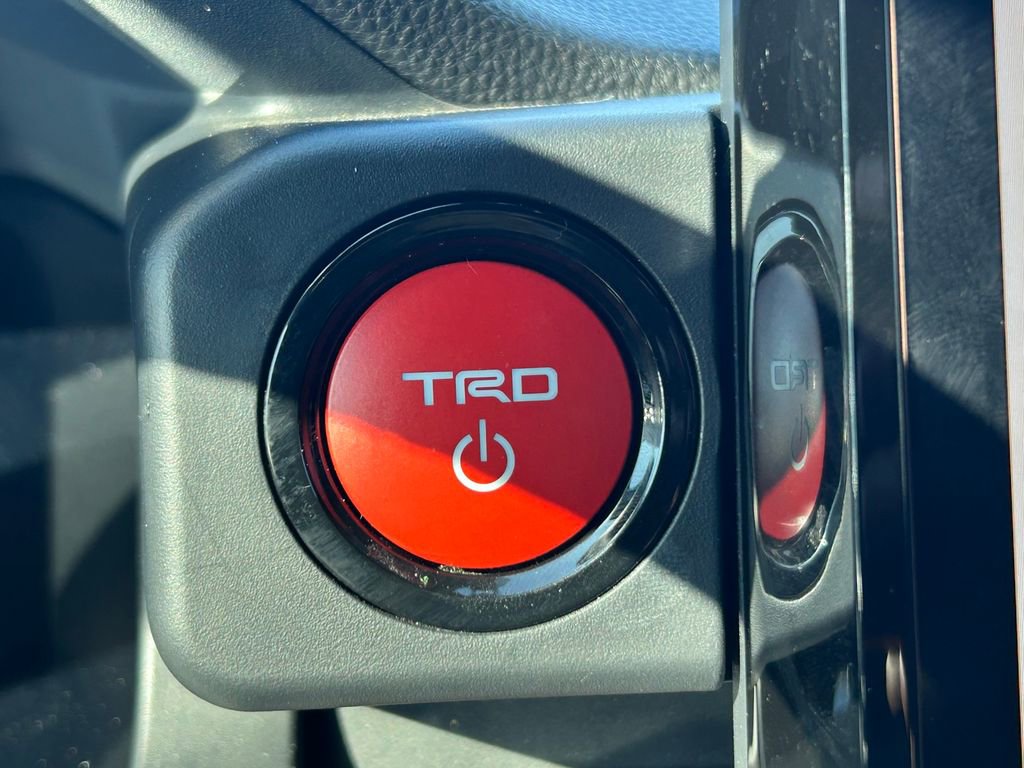 Certified 2025 Toyota Tacoma TRD Sport image 26