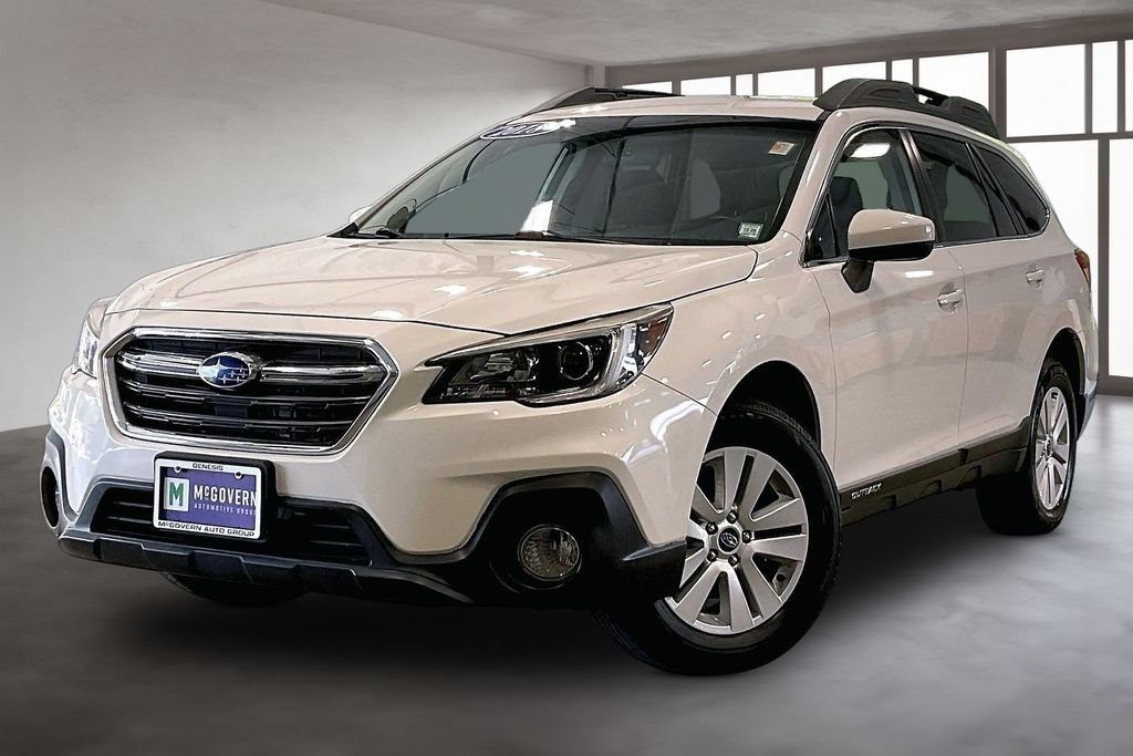 Used 2018 Subaru Outback 2.5i Premium AWD/4WD image 1