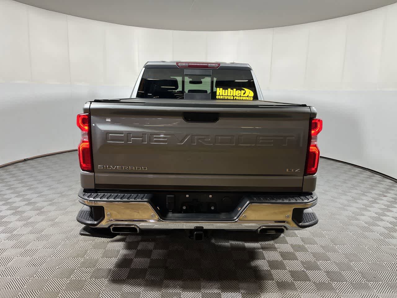 Used 2023 Chevrolet Silverado 1500 LTZ w/ LTZ Convenience Package II AWD/4WD image 7