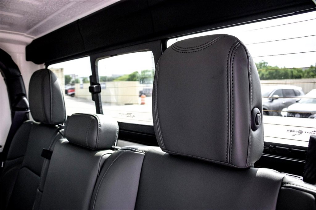 New 2025 Jeep Gladiator Mojave w/ Dual Top Group image 20