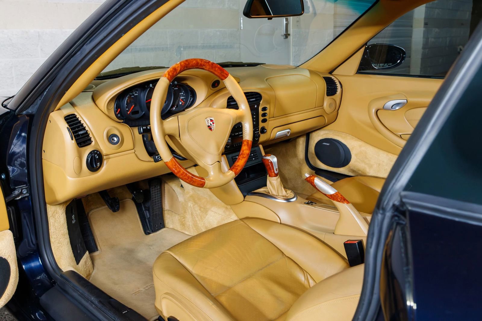 Used 2003 Porsche 911 Carrera image 14