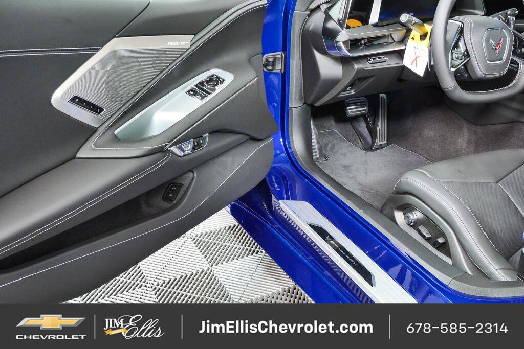 New 2027 Chevrolet Corvette Stingray Coupe w/ 2LT RWD image 8