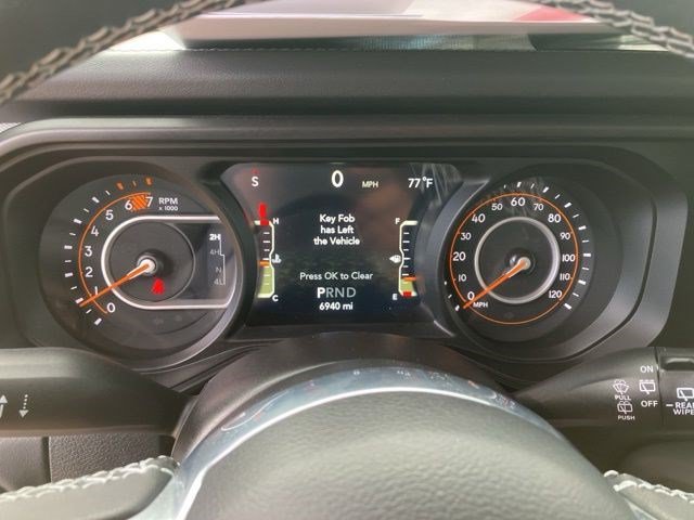 Certified 2025 Jeep Wrangler Unlimited Sahara AWD/4WD image 17
