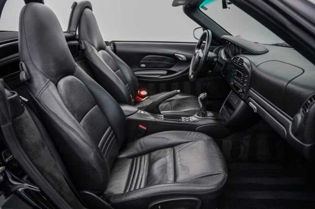 Used 2003 Porsche Boxster RWD image 20