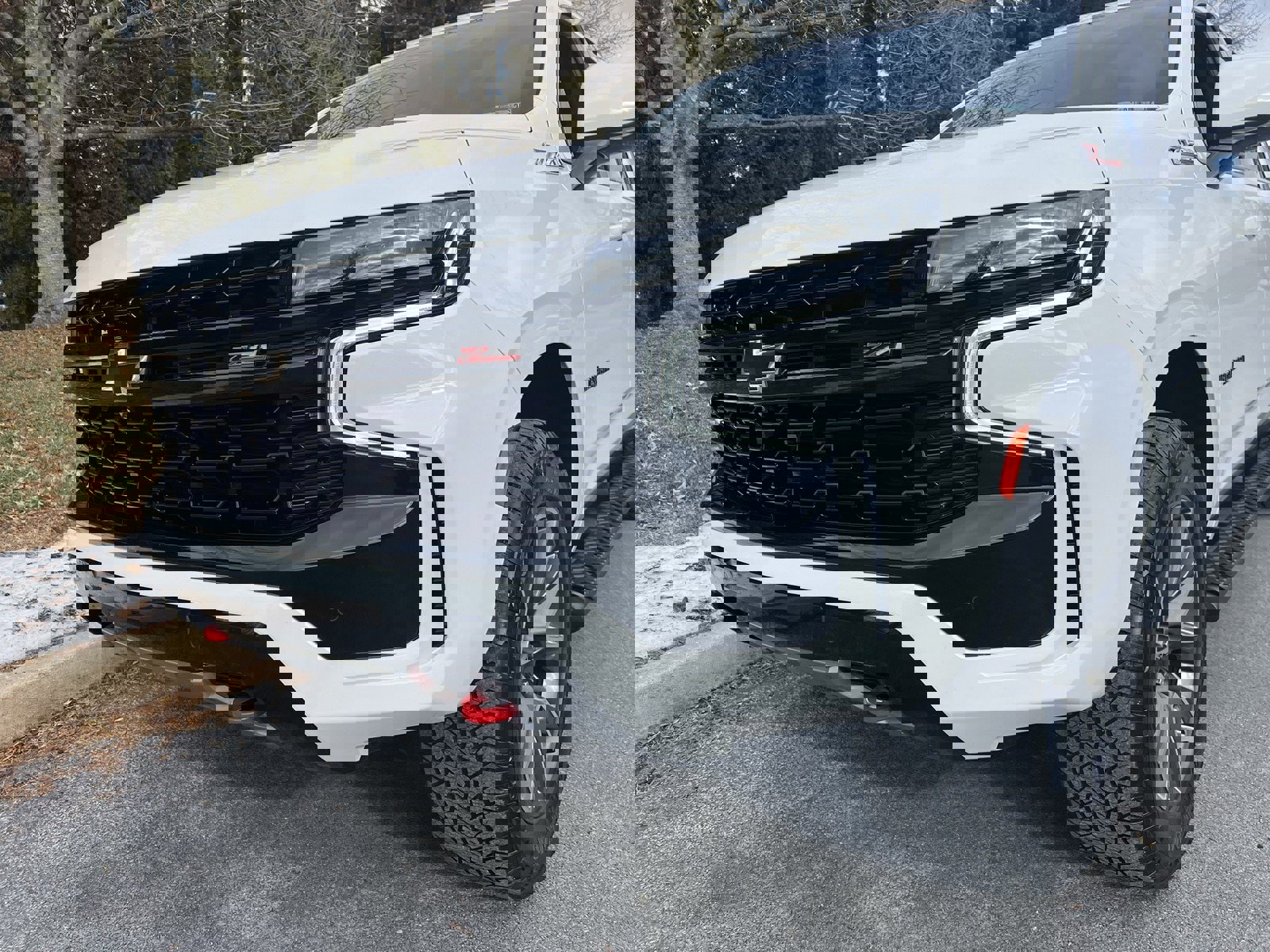 Used 2023 Chevrolet Suburban Z71 w/ Luxury Package image 77