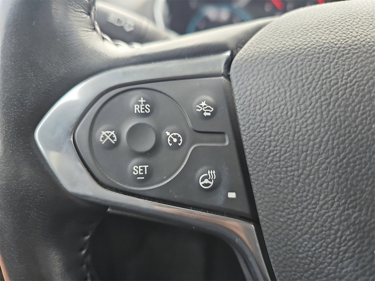 Used 2021 Chevrolet Traverse Premier w/ Redline Edition image 18