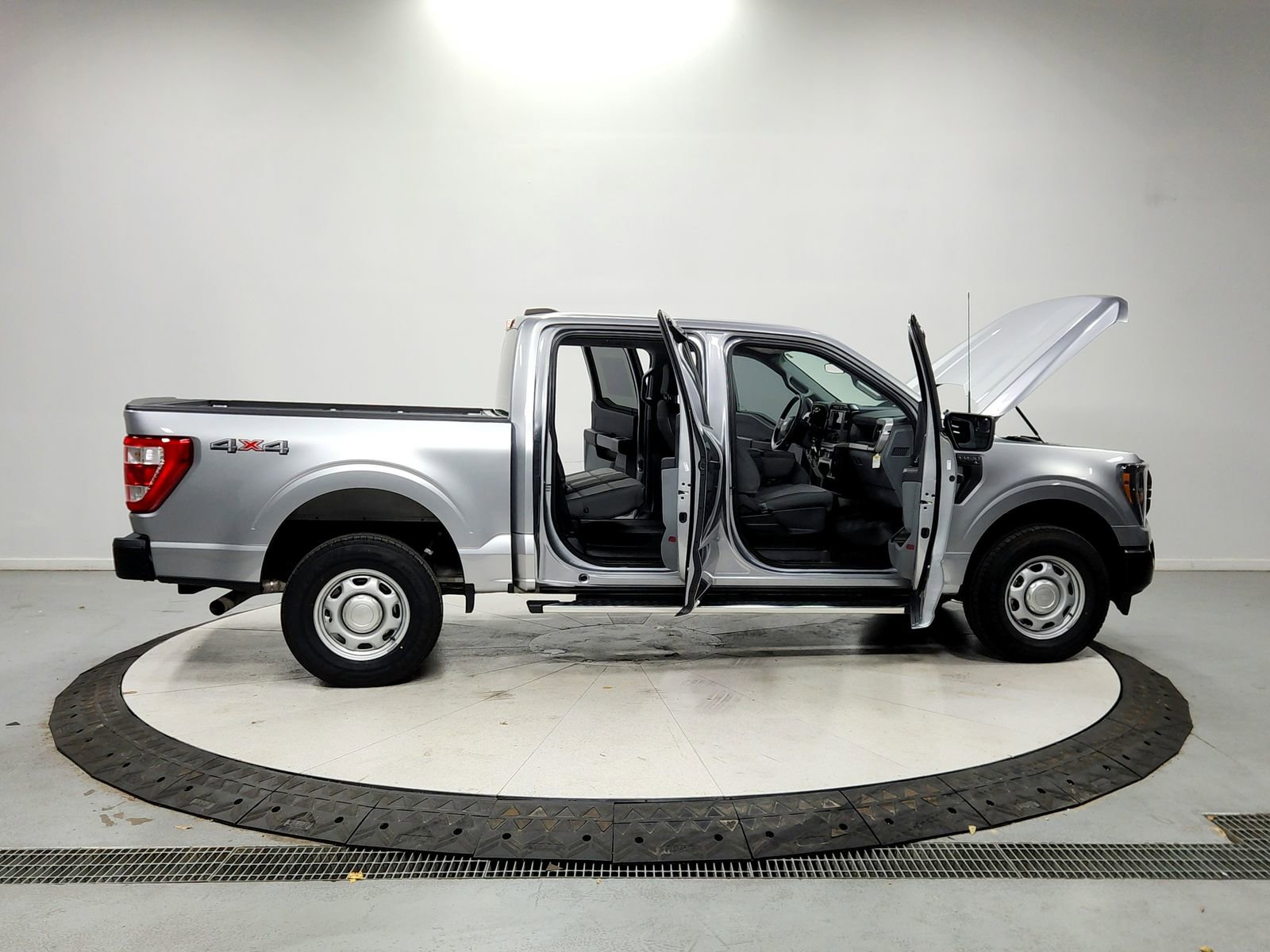 Used 2023 Ford F150 XL image 16