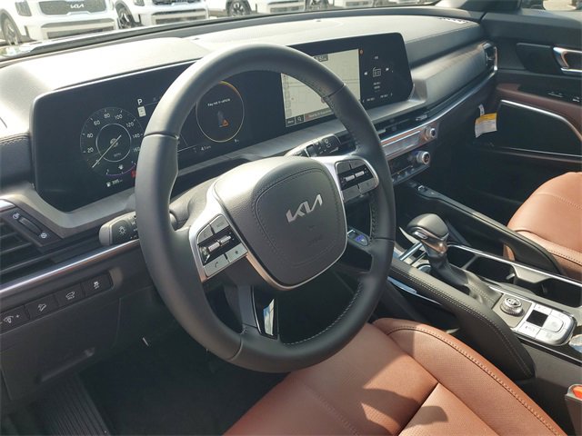 New 2025 Kia Telluride SX w/ SX Captain's Chair Package image 28