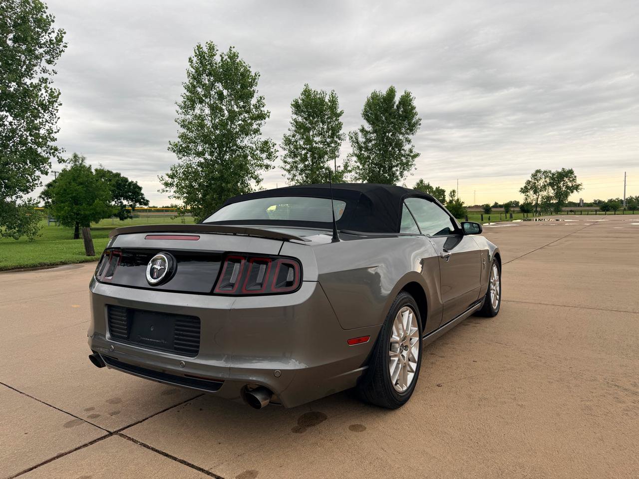 Used 2014 Ford Mustang Premium w/ Equipment Group 202A RWD image 21