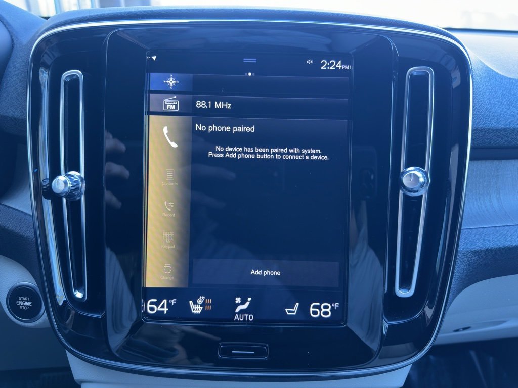 Used 2020 Volvo XC40 T4 Inscription image 52