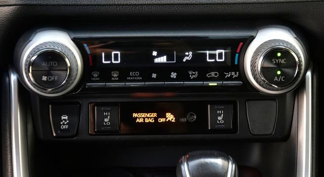 Used 2019 Toyota RAV4 Limited w/ Advanced Technology Package image 23