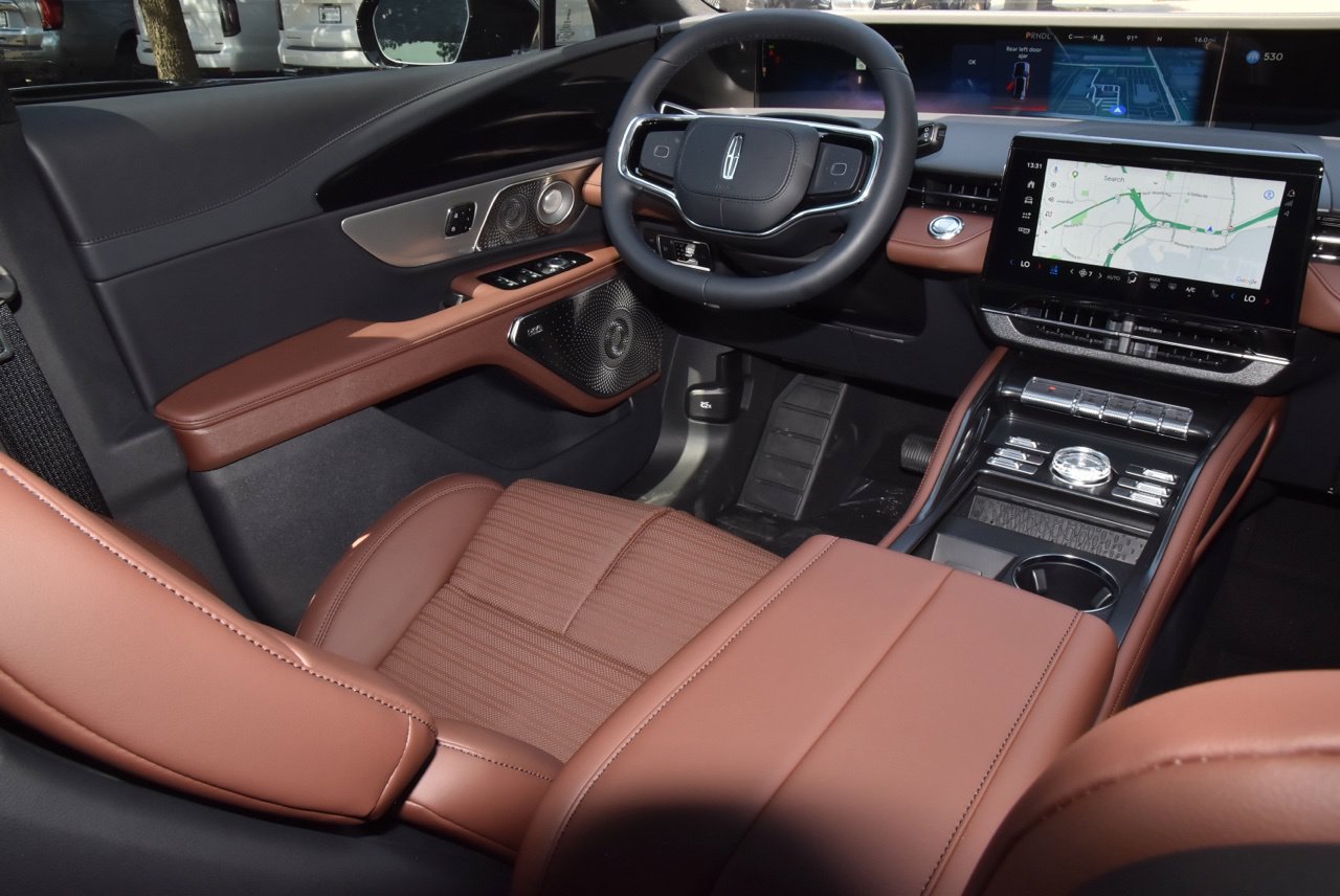 New 2026 Lincoln Nautilus Reserve AWD/4WD image 15