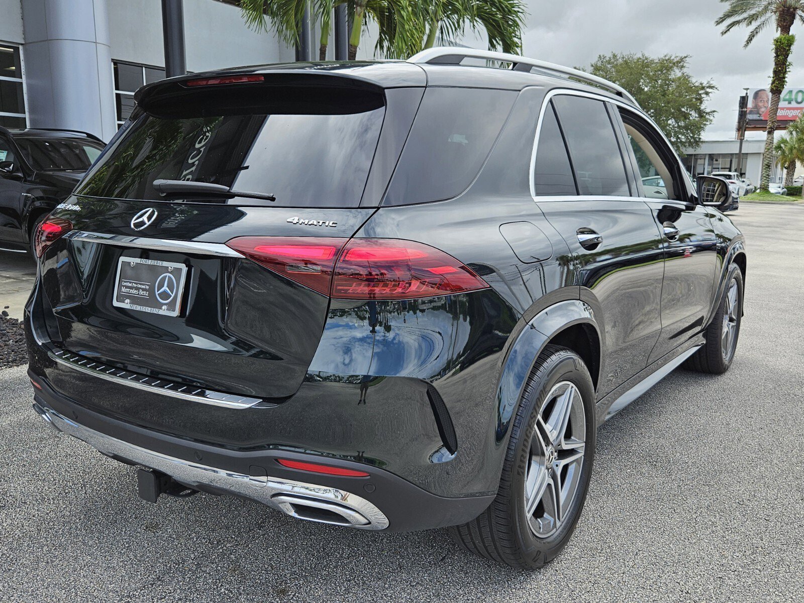 Certified 2025 Mercedes-Benz GLE 450e 4MATIC image 5
