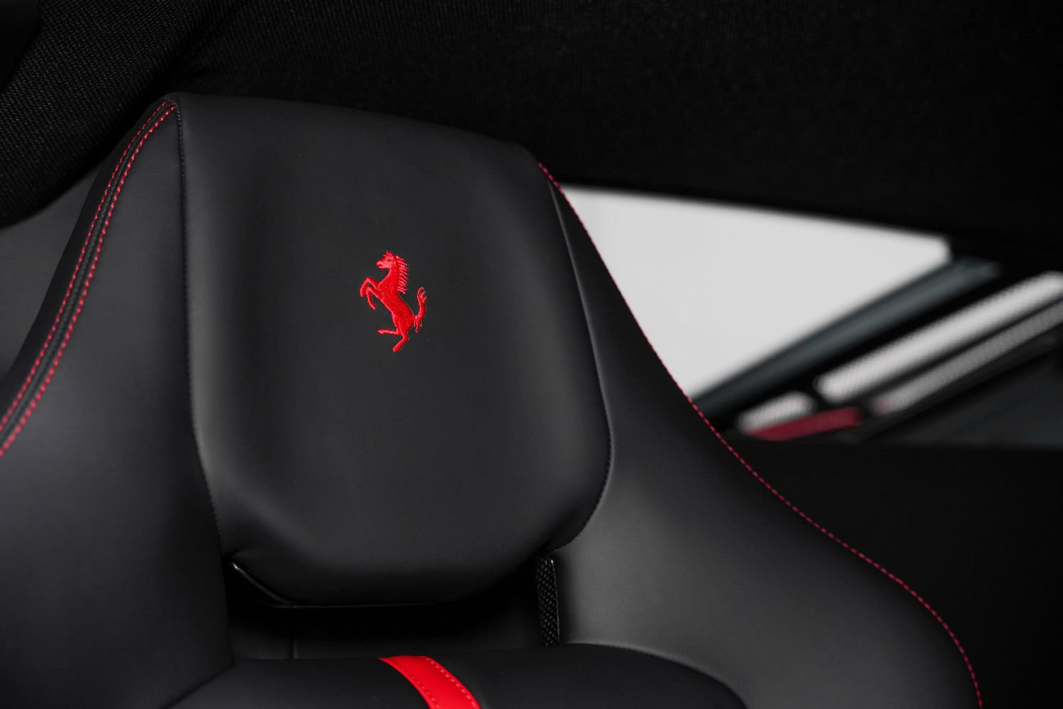 Used 2017 Ferrari 488 GTB RWD image 29