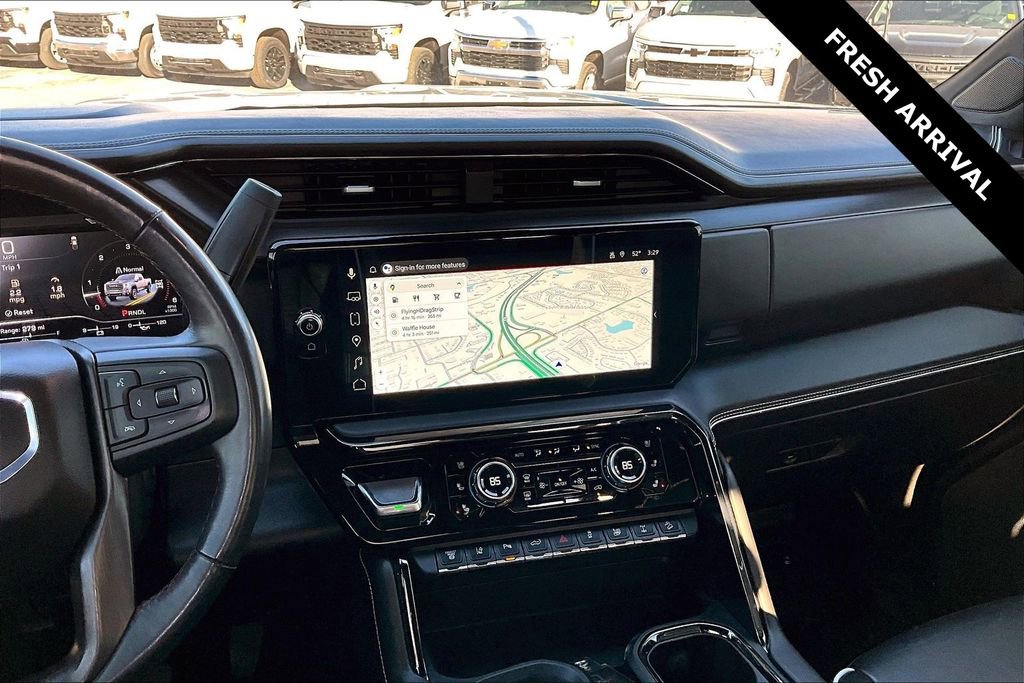 Used 2024 GMC Sierra 2500 AT4X image 10