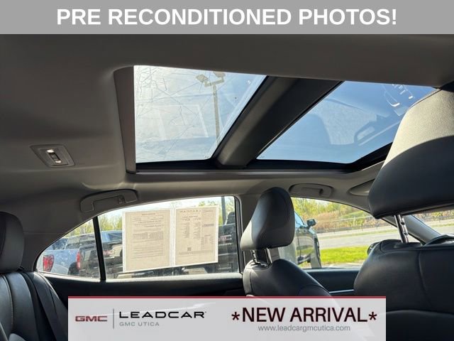 Used 2018 Toyota Camry XLE FWD image 15
