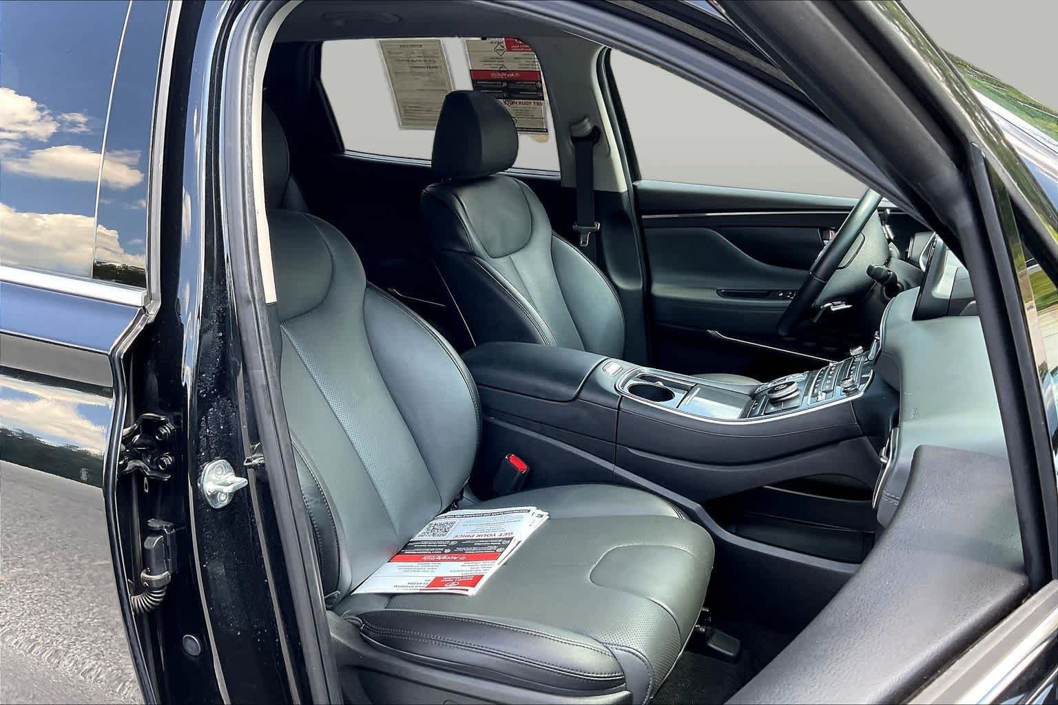 Used 2023 Hyundai Santa Fe SEL w/ Premium Package FWD image 9