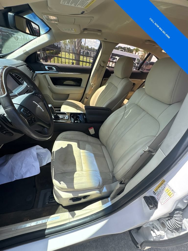 Used 2015 Lincoln MKS w/ Equipment Group 101A FWD image 13