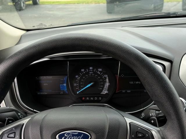 Used 2017 Ford Fusion SE w/ Fusion SE Technology Package FWD image 7