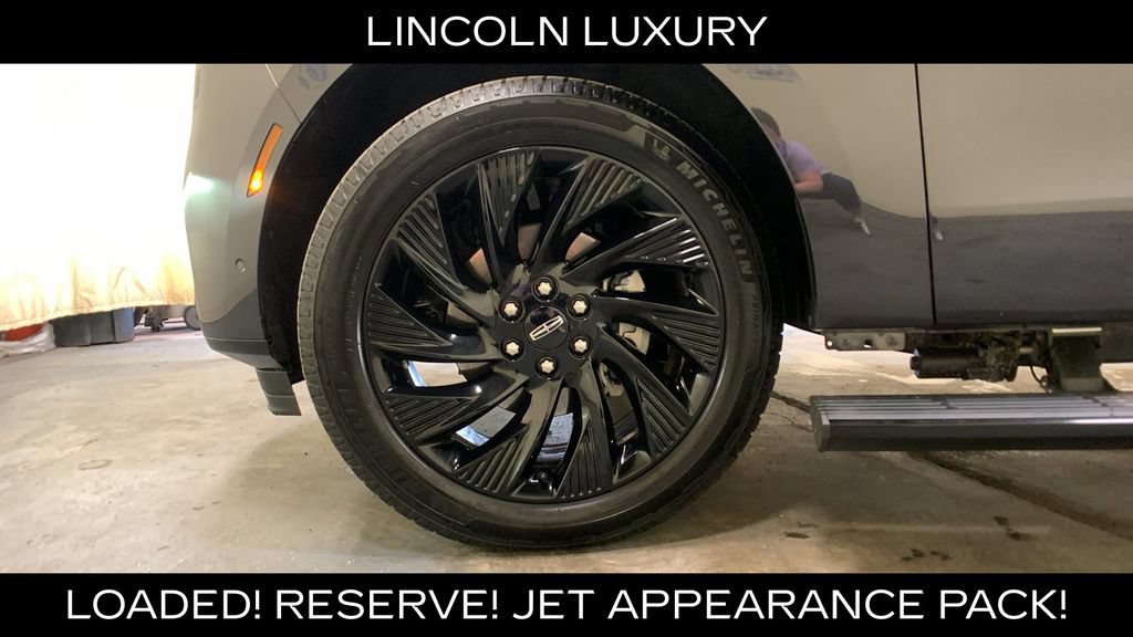 Used 2025 Lincoln Navigator Reserve w/ Jet Appearance Package AWD/4WD image 51