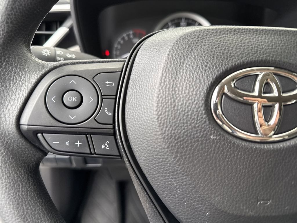 Used 2022 Toyota Corolla LE image 24
