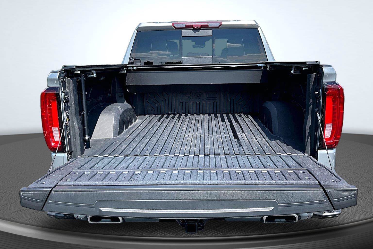 Used 2024 GMC Sierra 1500 Denali Ultimate AWD/4WD image 5