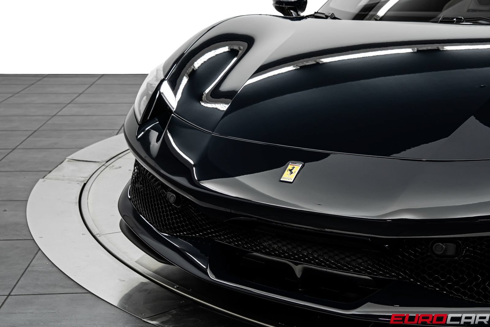 Used 2023 Ferrari 296 GTB RWD image 12