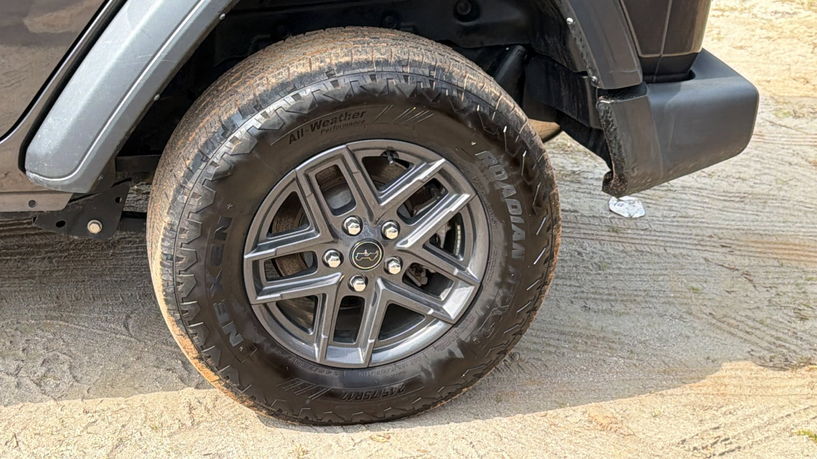 Used 2024 Jeep Wrangler Sport S image 12