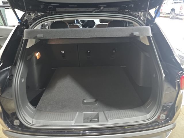 New 2026 Chevrolet Trax LT w/ Driver Confidence Package FWD image 13