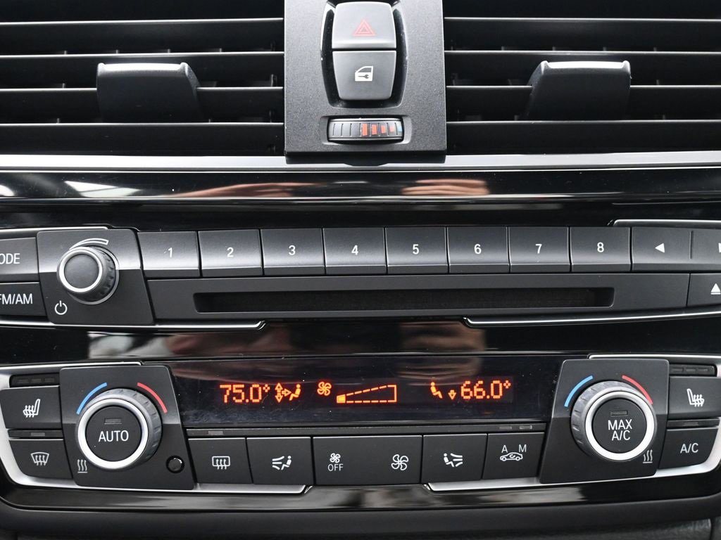 Used 2015 BMW M4 Convertible image 23