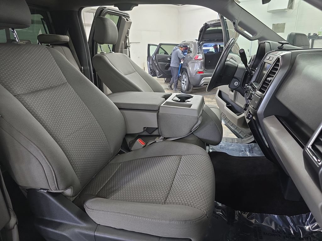Used 2015 Ford F150 XLT w/ Equipment Group 302A Luxury AWD/4WD image 10