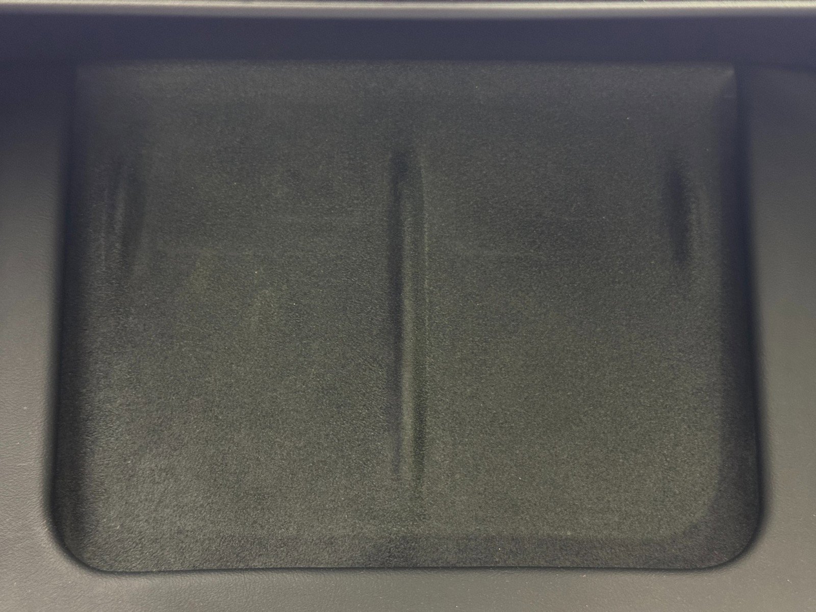 Used 2024 Tesla Model Y 2WD image 33