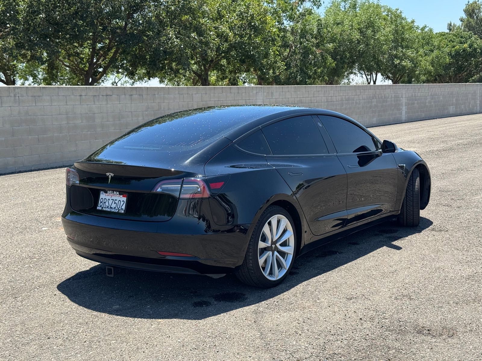 Used 2018 Tesla Model 3 Long Range RWD image 3