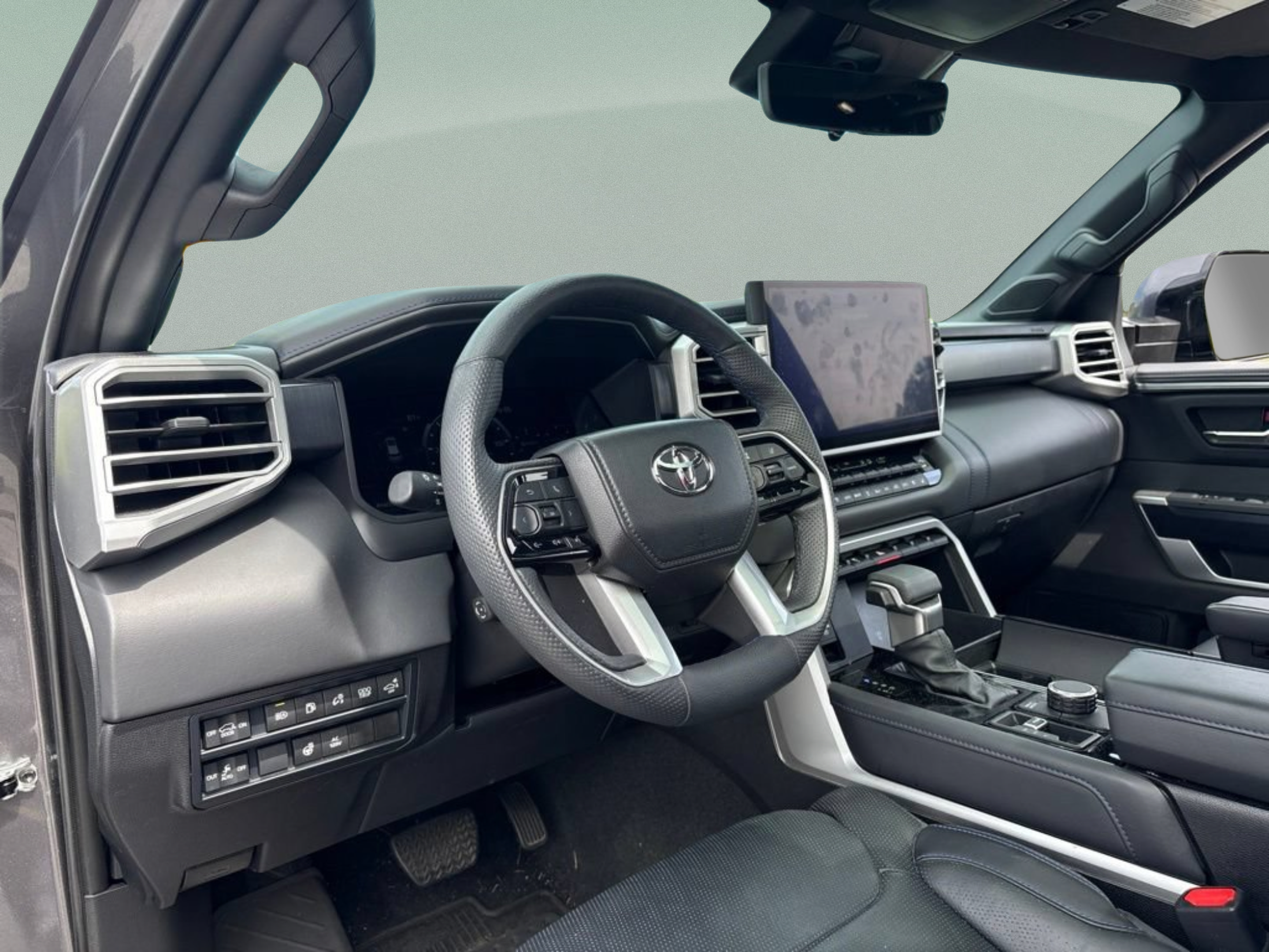 Certified 2025 Toyota Sequoia Platinum AWD/4WD image 15