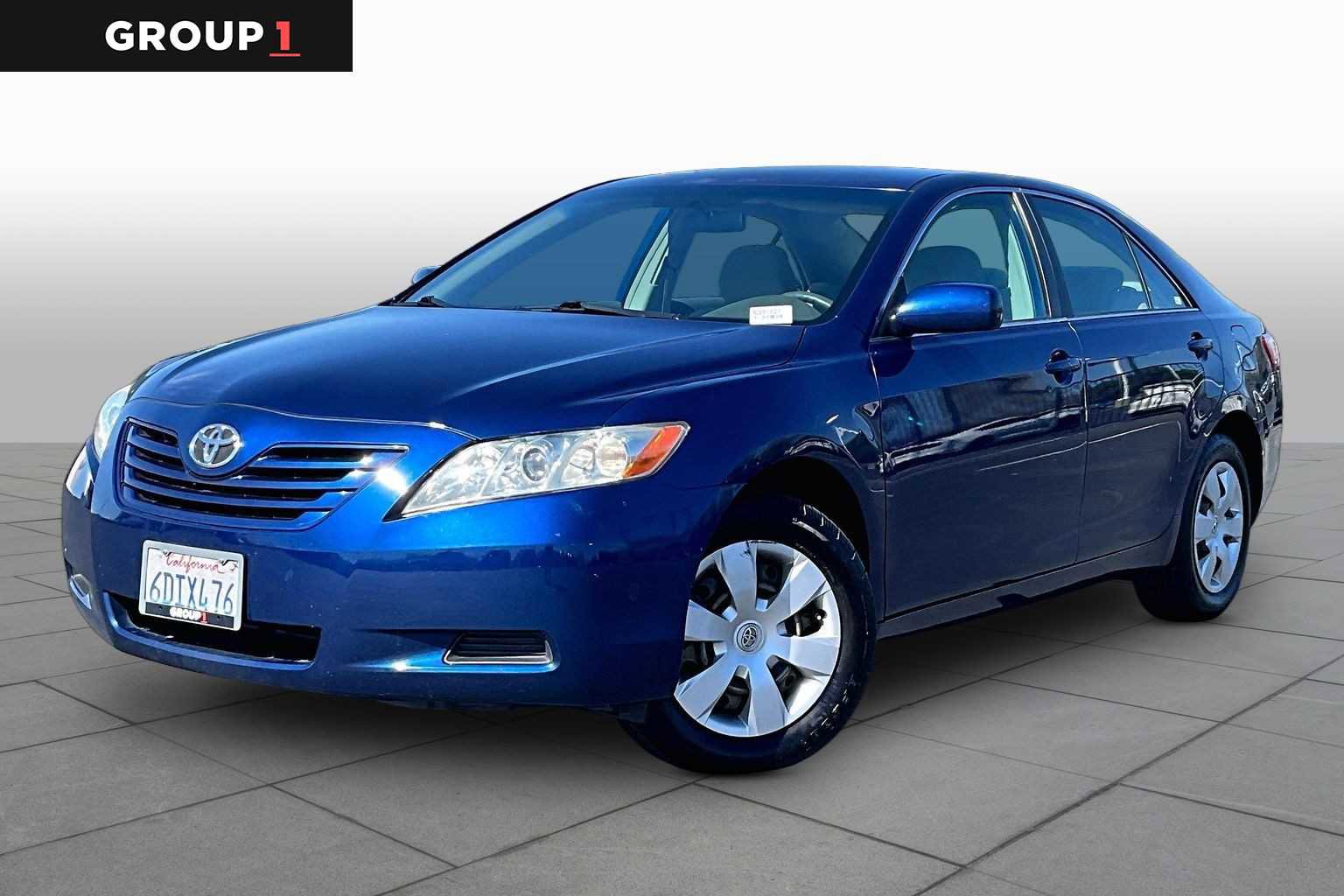 Used 2009 Toyota Camry LE FWD image 1