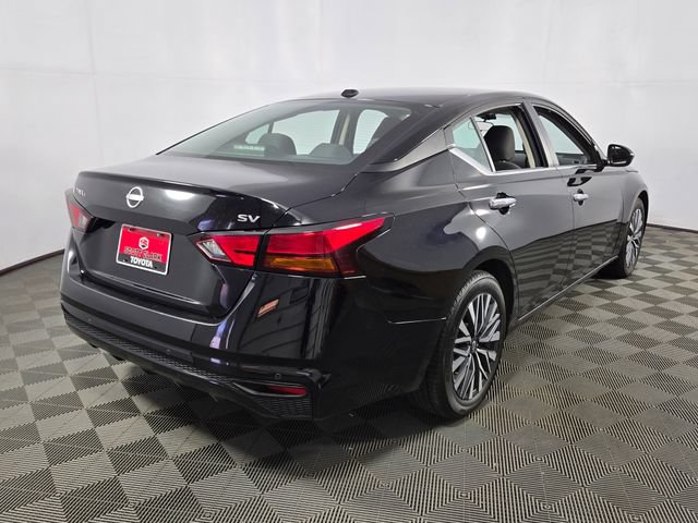 Used 2024 Nissan Altima 2.5 SV FWD image 8