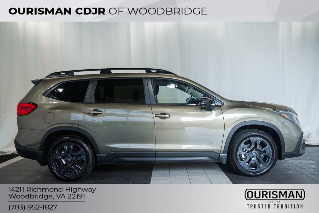 Used 2025 Subaru Ascent Bronze Edition AWD/4WD image 3