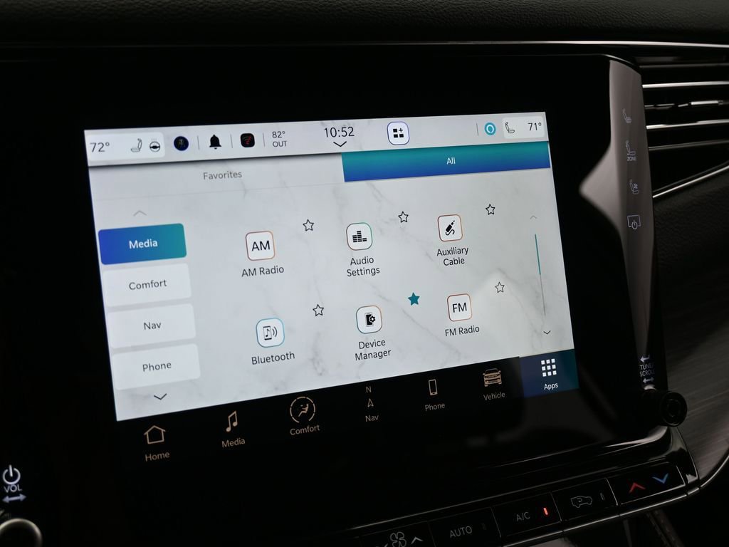 Used 2023 Jeep Wagoneer L Series III w/ Preferred Equipment Group image 20