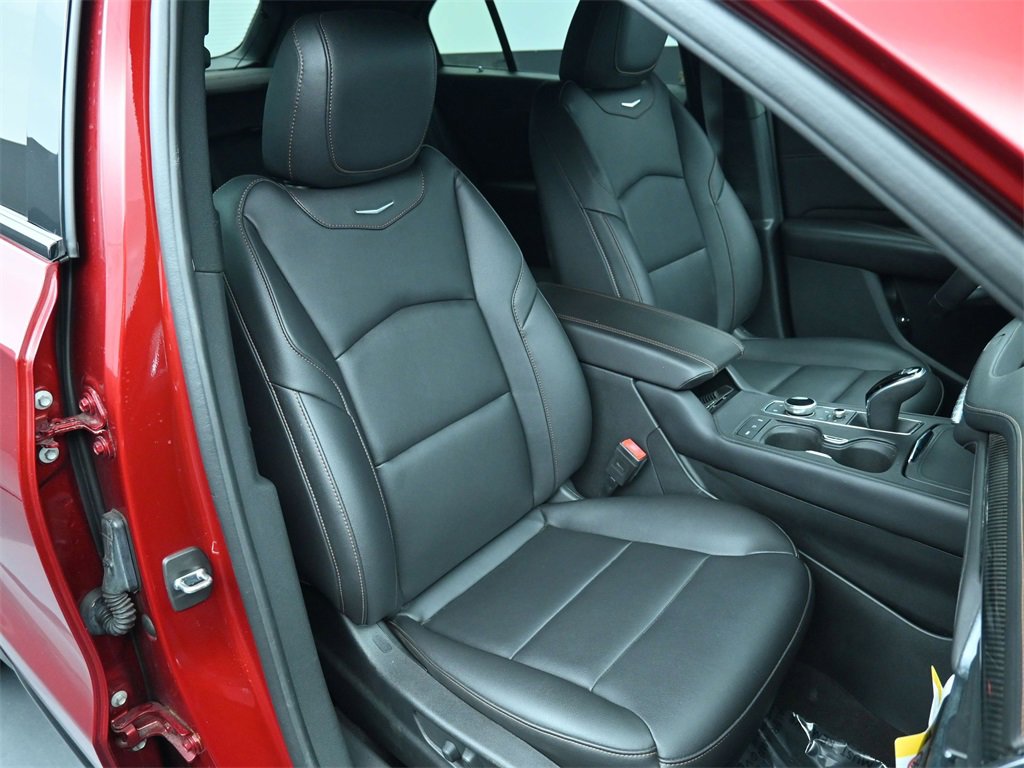 Certified 2022 Cadillac XT4 Sport w/ Enhanced Visibility Package image 17