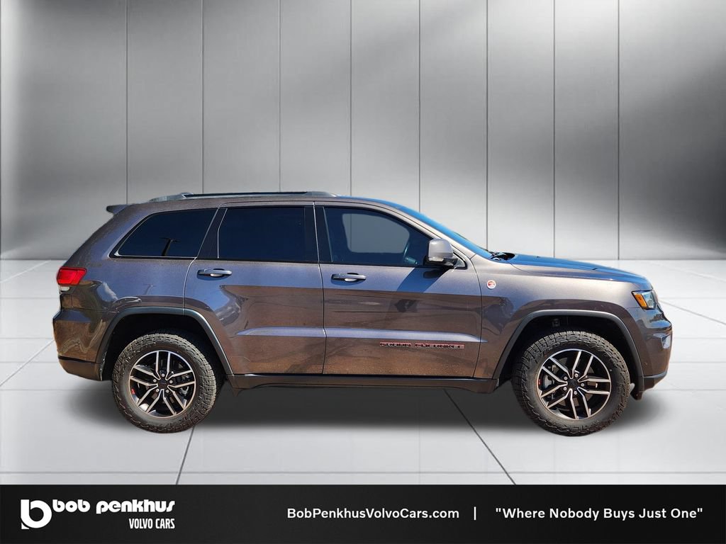 Used 2021 Jeep Grand Cherokee Trailhawk w/ Trailhawk Luxury Group AWD/4WD image 24